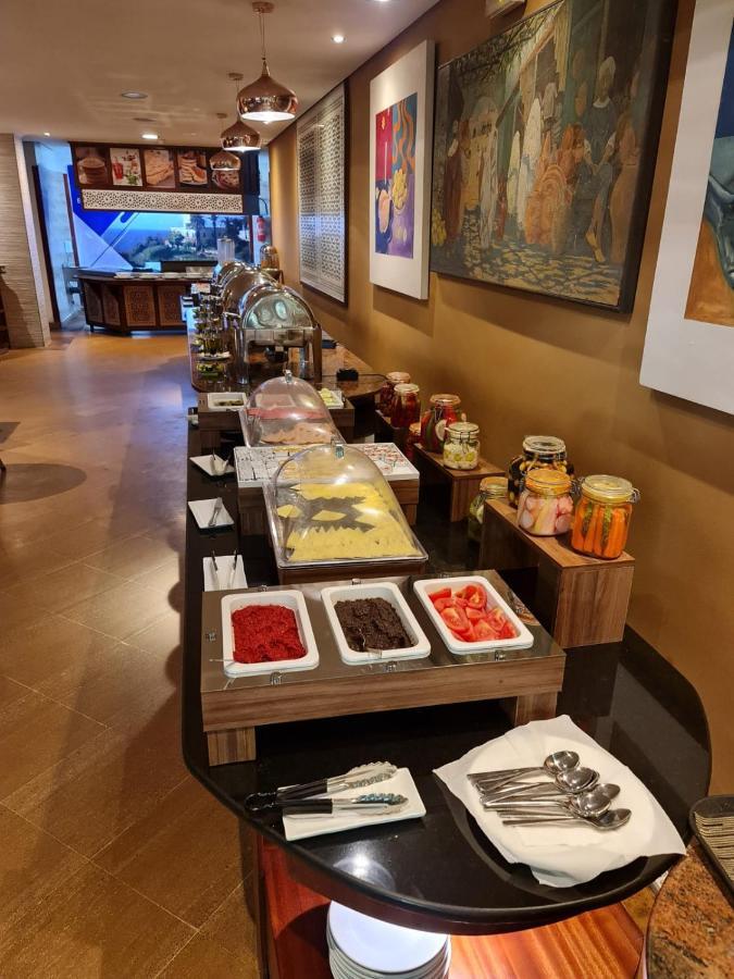 El Oumnia Puerto & Spa 丹吉尔 外观 照片