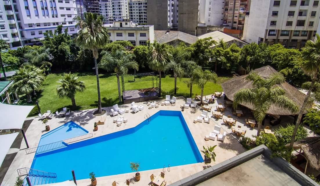 El Oumnia Puerto & Spa 丹吉尔 外观 照片