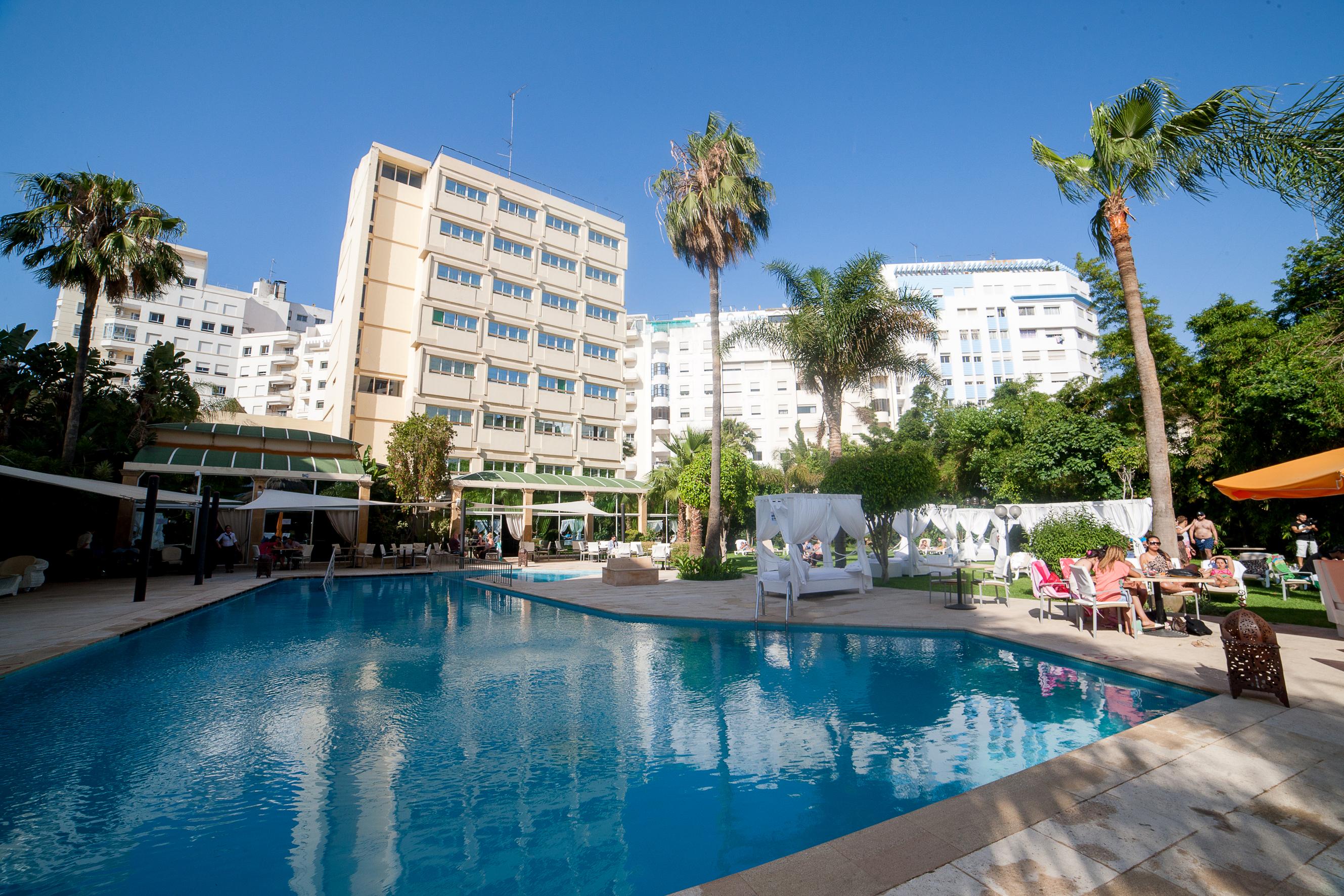 El Oumnia Puerto & Spa 丹吉尔 外观 照片