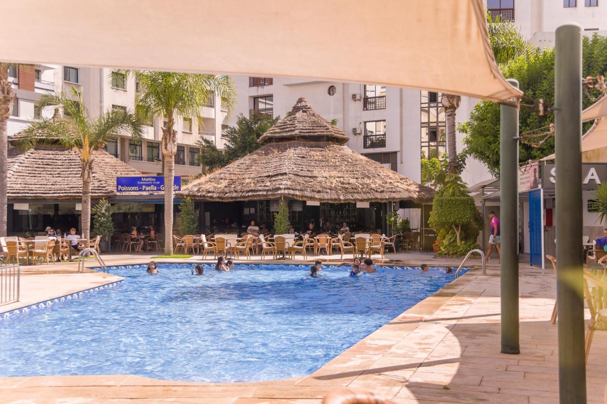 El Oumnia Puerto & Spa 丹吉尔 外观 照片